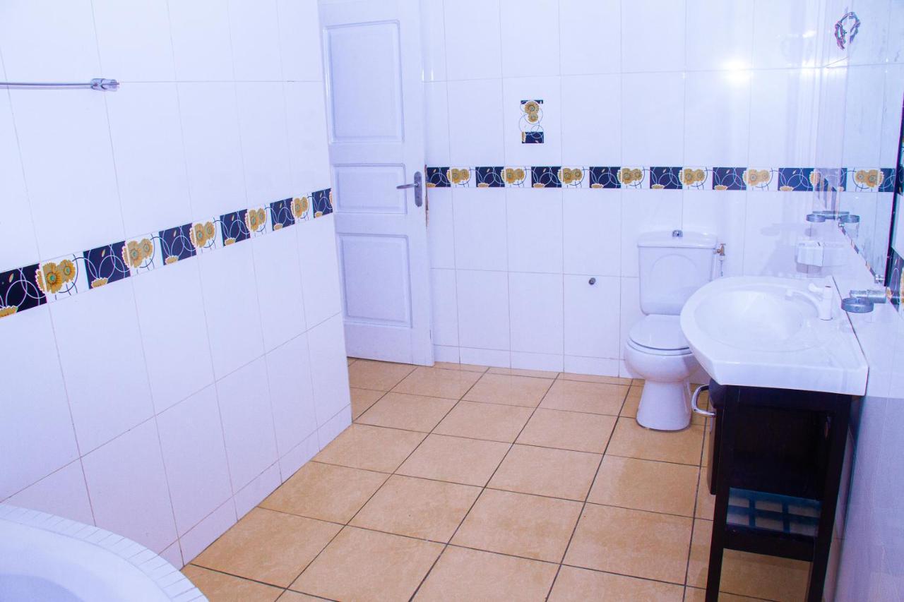 Hotel Amazone Cotonou Dış mekan fotoğraf